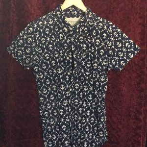 Obey print Slim fit shirt L (fits like a medium)